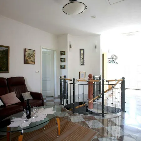 Haus Bozica Holiday home *